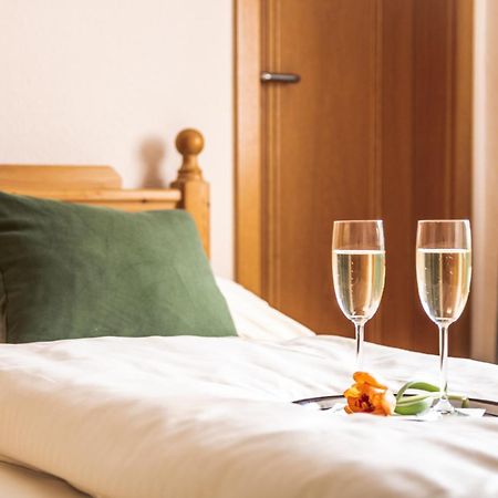 Wuermtalhof Pension & Wirtshaus Мюнхен Екстериор снимка