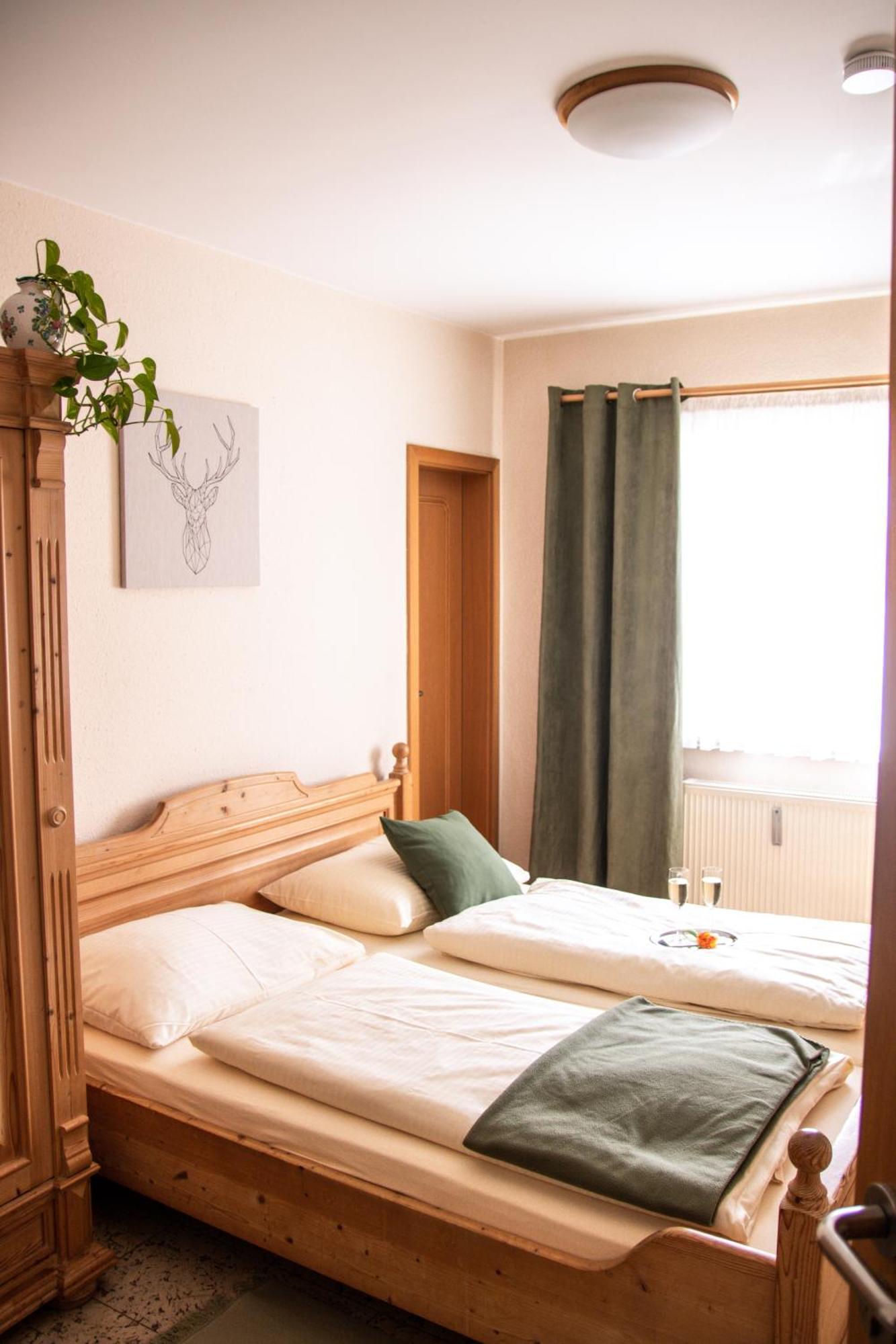 Wuermtalhof Pension & Wirtshaus Мюнхен Екстериор снимка