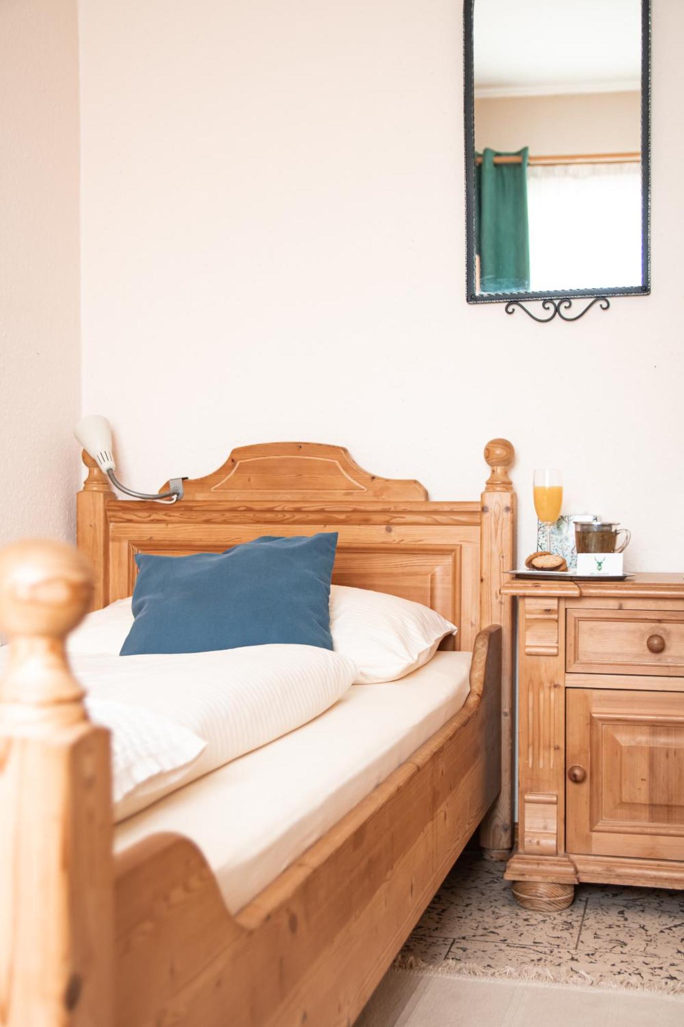 Wuermtalhof Pension & Wirtshaus Мюнхен Екстериор снимка